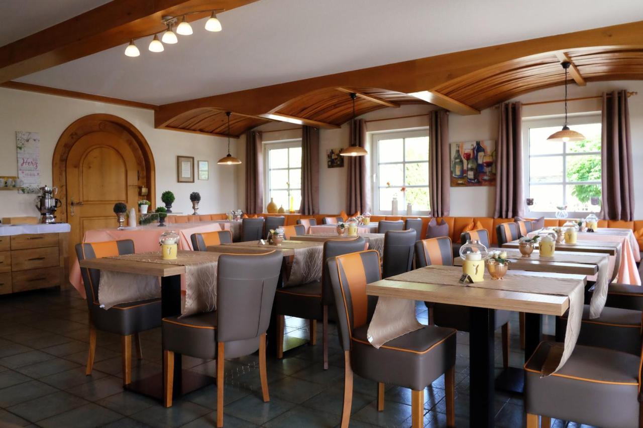 Hotel-Weinhaus Stettler Лизер Экстерьер фото